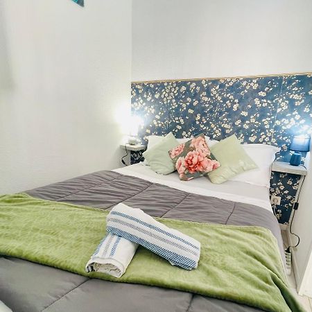 Joli Appartement Avec Piscine 塞特港 外观 照片